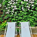 Neptun Studio-apartment With Terrace. *