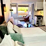 Neptun Studio-apartment With Terrace.