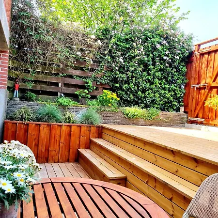Modern Tarnby Studio With Lush Outdoor Space 아파트 코펜하겐
