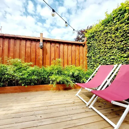 Modern Tarnby Studio With Lush Outdoor Space 아파트 코펜하겐