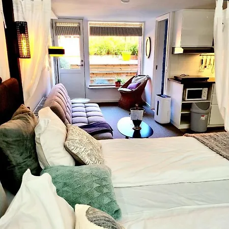 Studio Next To Cph Airport With Outdoor Space