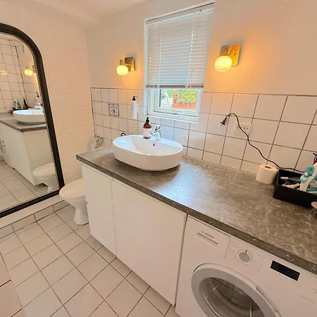 Apartman Next To Cph Airport With Outdoor Space *