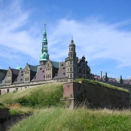 Next To Cph Airport With Outdoor Space Apartman *